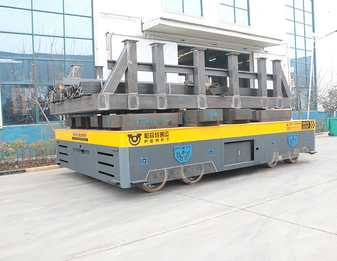 多驅(qū)全向重載AGV小車