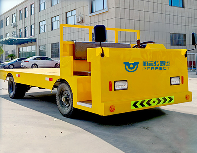 3噸載人四輪電動(dòng)搬運(yùn)車(chē)
