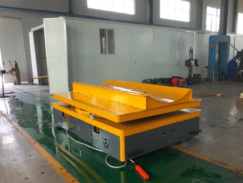 湖北荊門無軌電動(dòng)平板車