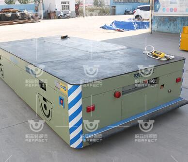 無(wú)錫世鉑無(wú)軌電動(dòng)平板車(chē)